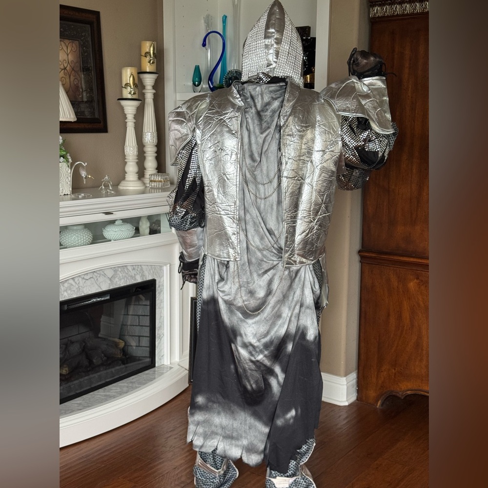 Spirit Silver Knight Costume Men’s size XXL - Picture 3 of 16